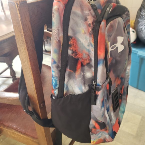 Under Armour Gray and Black Backpack - Picture 5 of 7